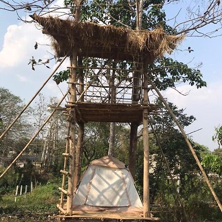 Amando_Tent Hotel Phayao Luaran gambar
